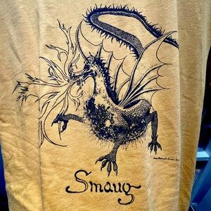 Smaug t-shirt 1977 design The Hobbit Lord of the Rings Tolkien drake